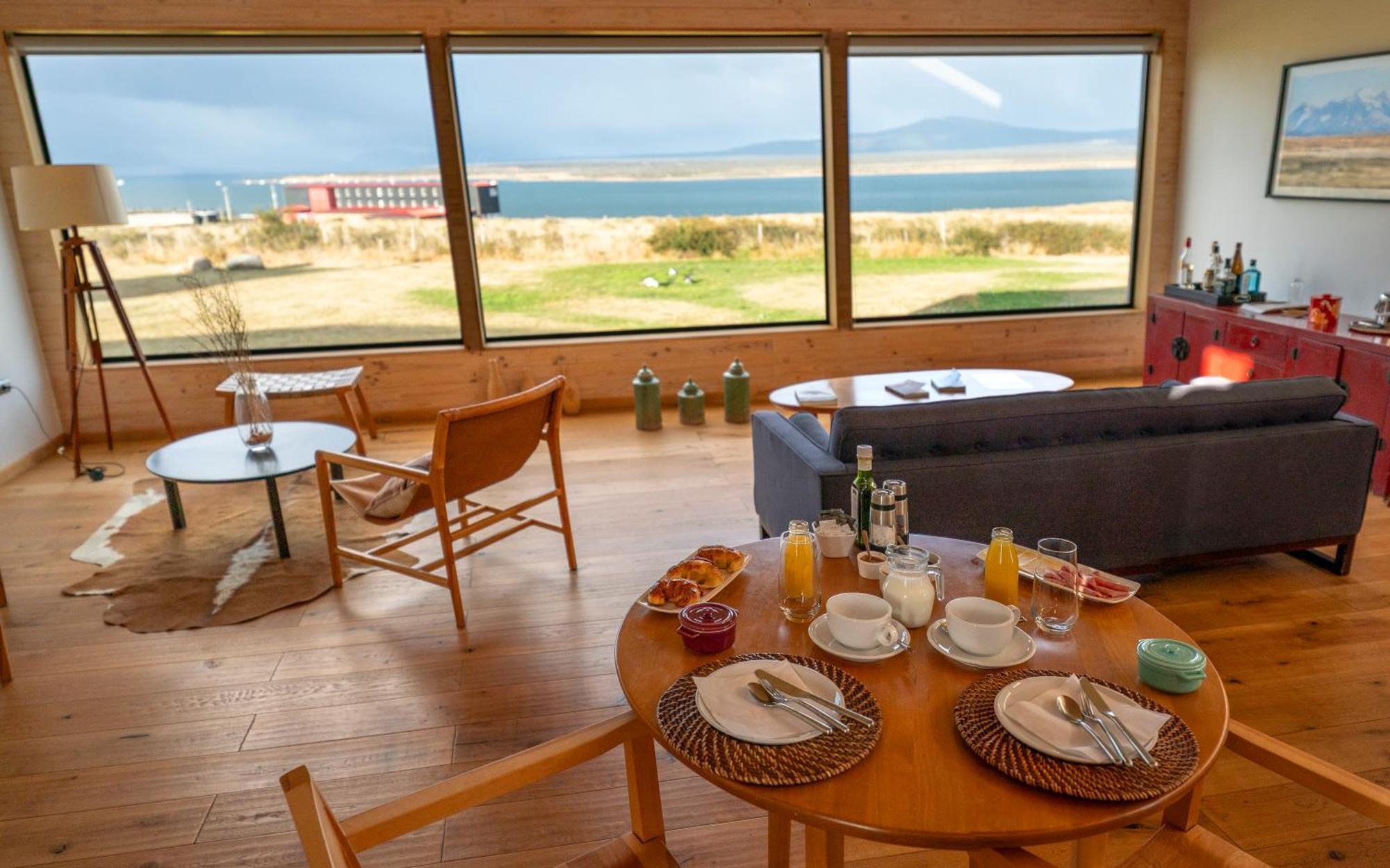 Line Hotel Patagonia Puerto Natales Exterior photo
